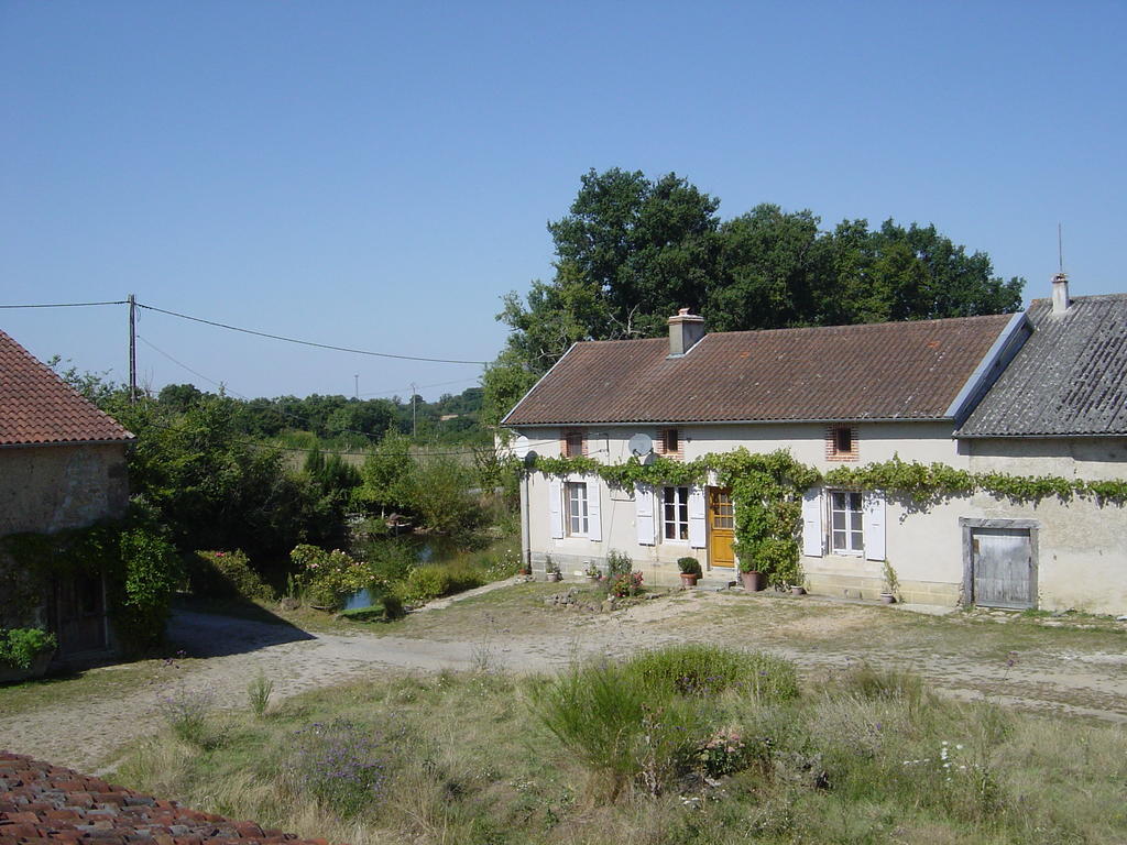 Chez Tartaud Villa Lathus St Remy Dış mekan fotoğraf