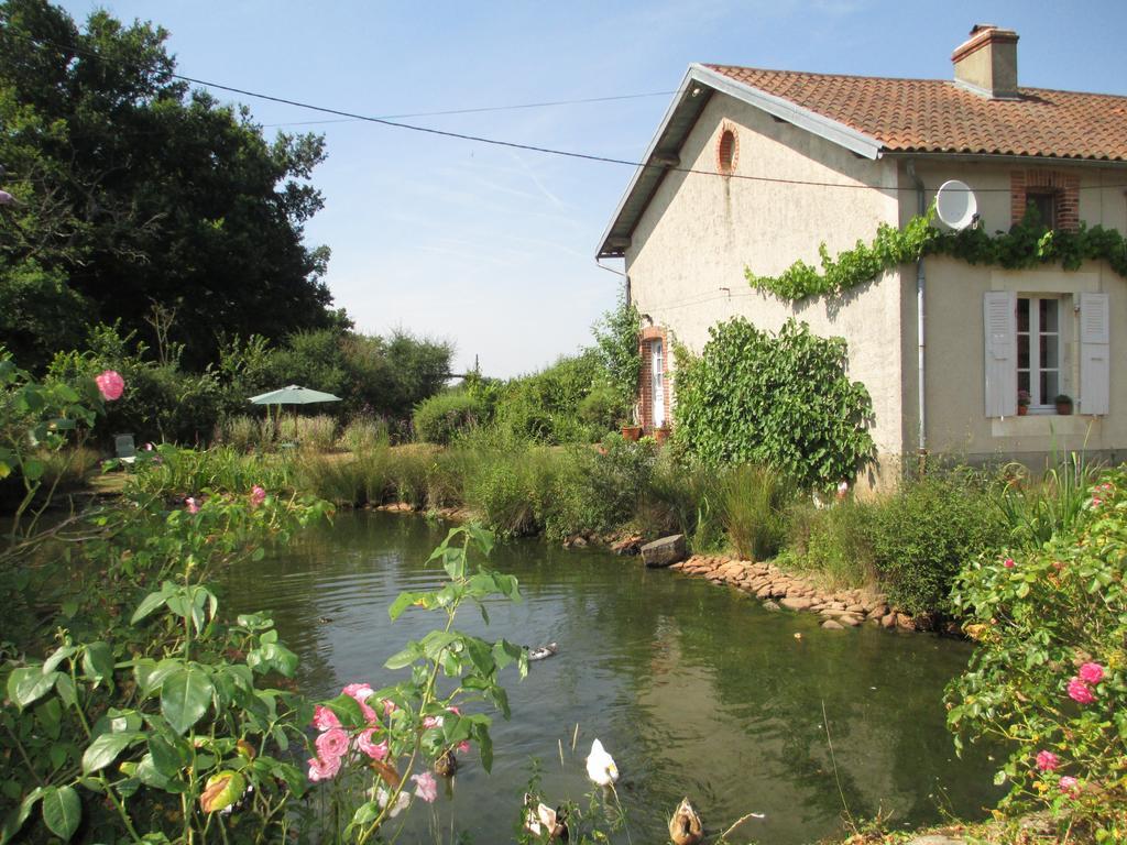 Chez Tartaud Villa Lathus St Remy Dış mekan fotoğraf
