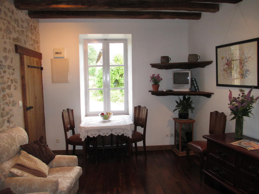 Chez Tartaud Villa Lathus St Remy Dış mekan fotoğraf